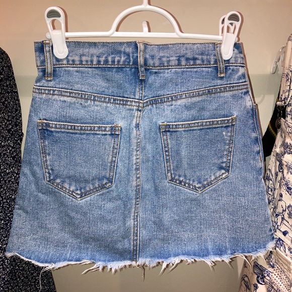 Brandy Melville Denim Skirt - Picture 2 of 6